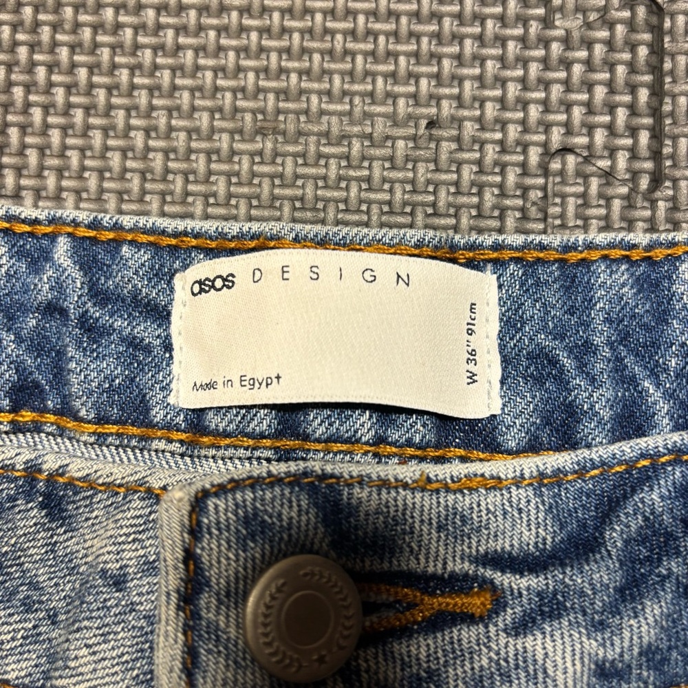 Asos Design Women's Denim Raw Hem Shorts 90s Mid Wash Blue Size 36 Festival Boho - Picture 4 of 7